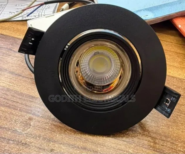 Black Spotlight 7w 3 Colors