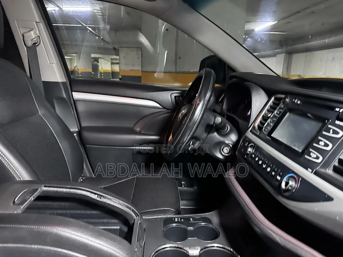 Toyota Highlander 2016 Burgundy