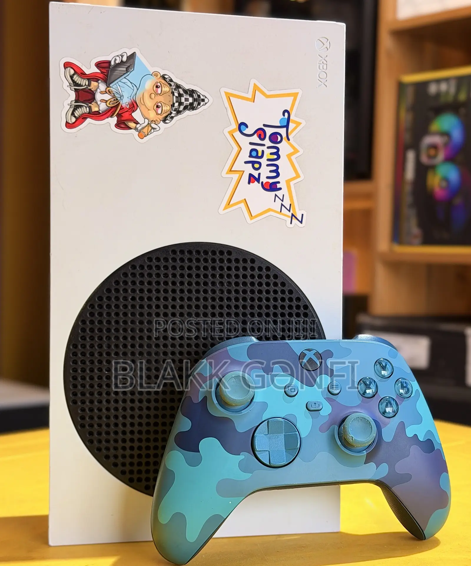 Xbox Series + Camo Controller + 5 Games