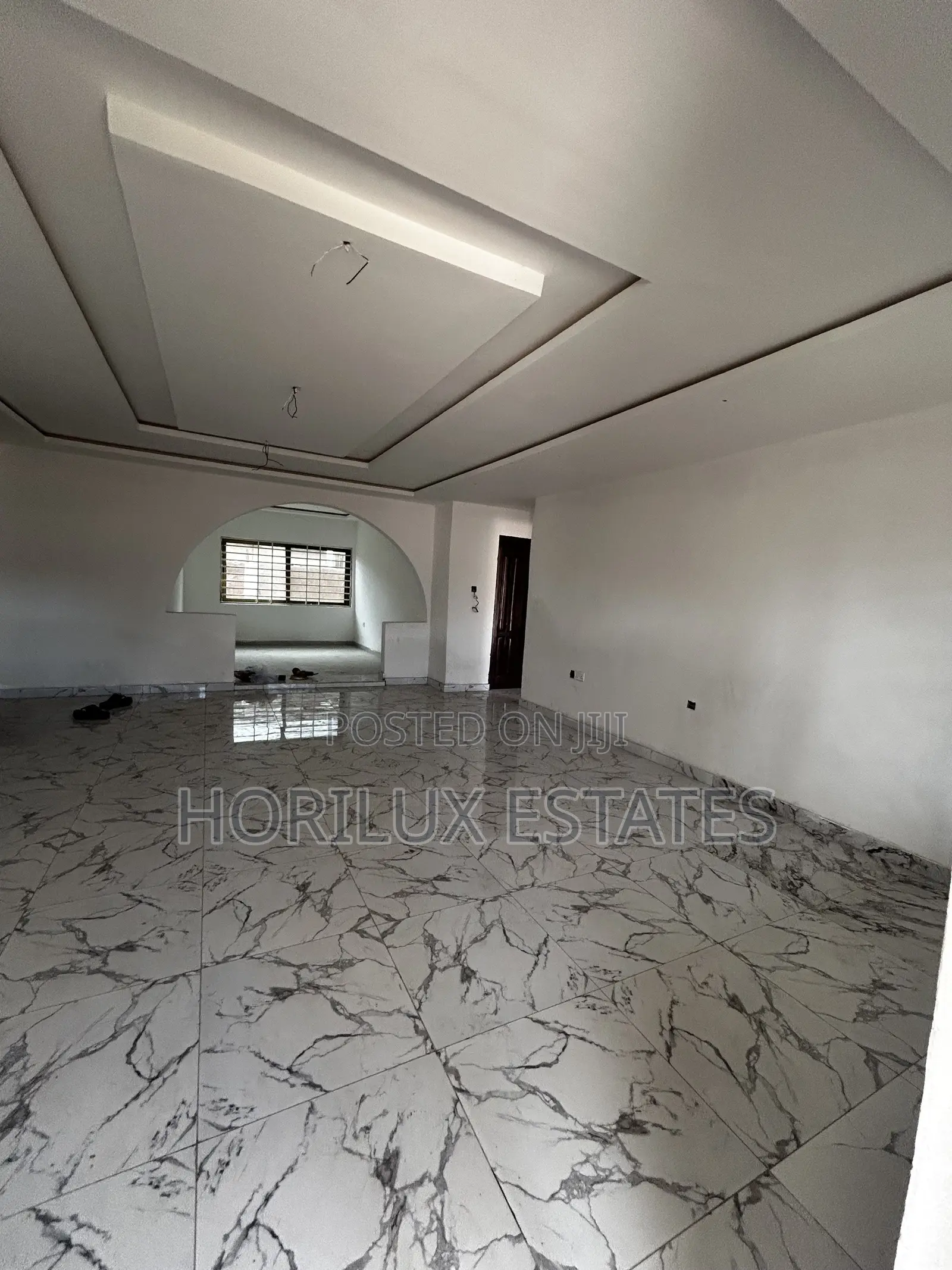 4bdrm Bungalow in Santa Maria Washing for sale