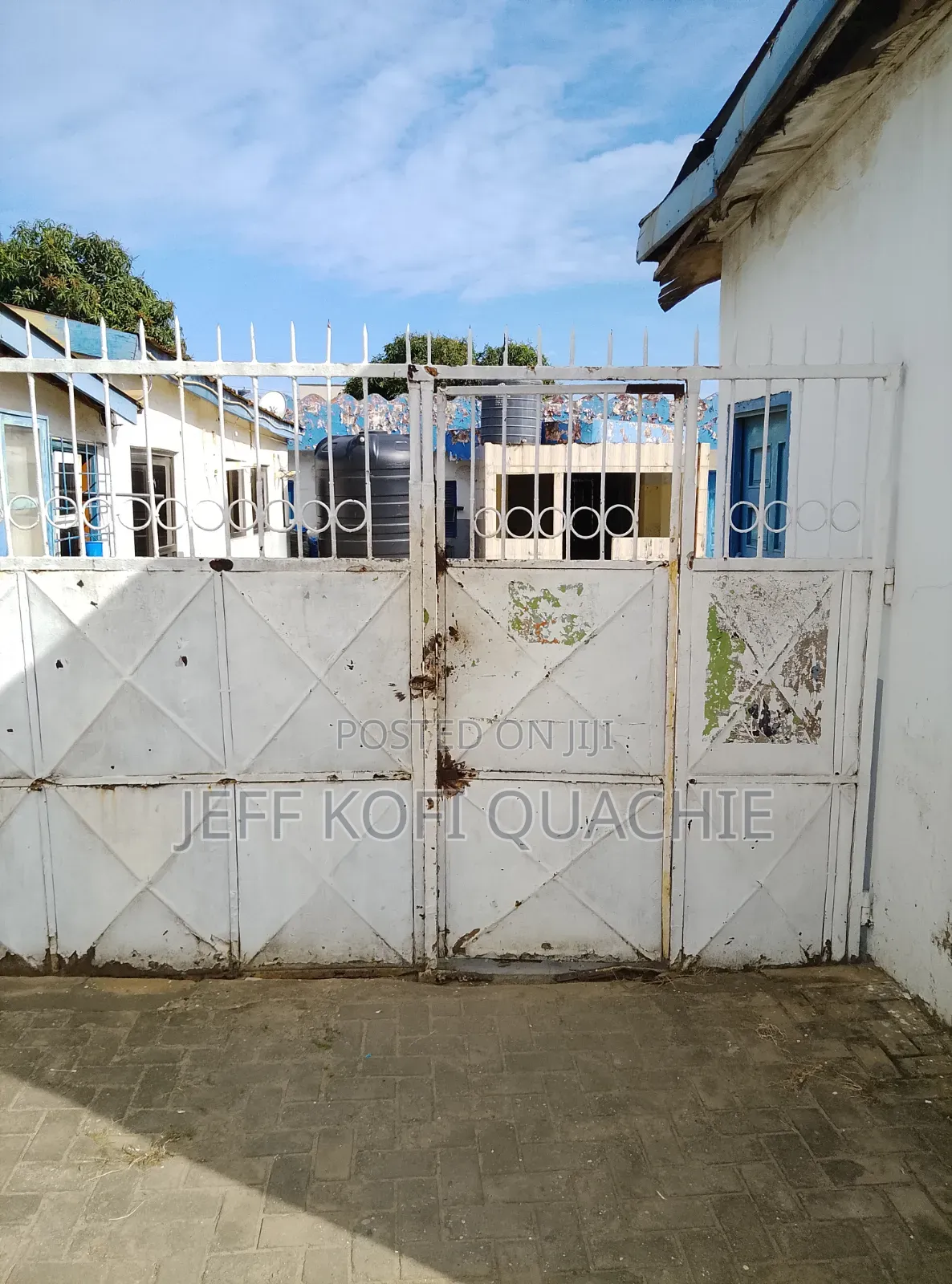 6bdrm Apartment in Quachie Estate, Special School Area for rent