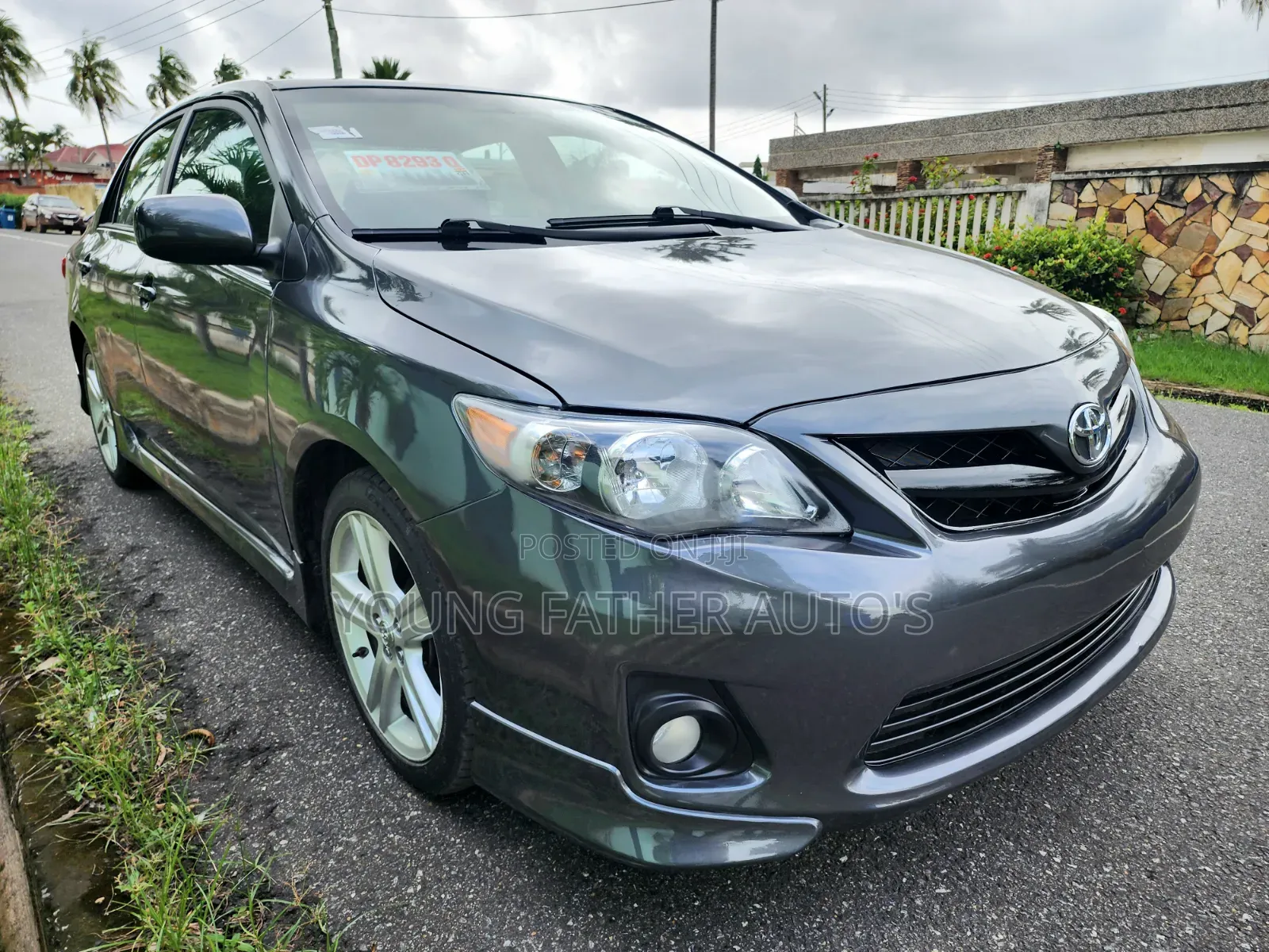 Toyota Corolla S Special Edition 4dr Sedan (1.8L 4cyl 4A) 2013 Gray