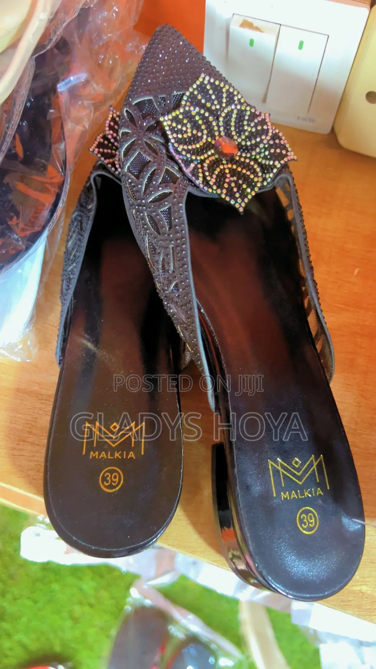 Ladies Half Shoe