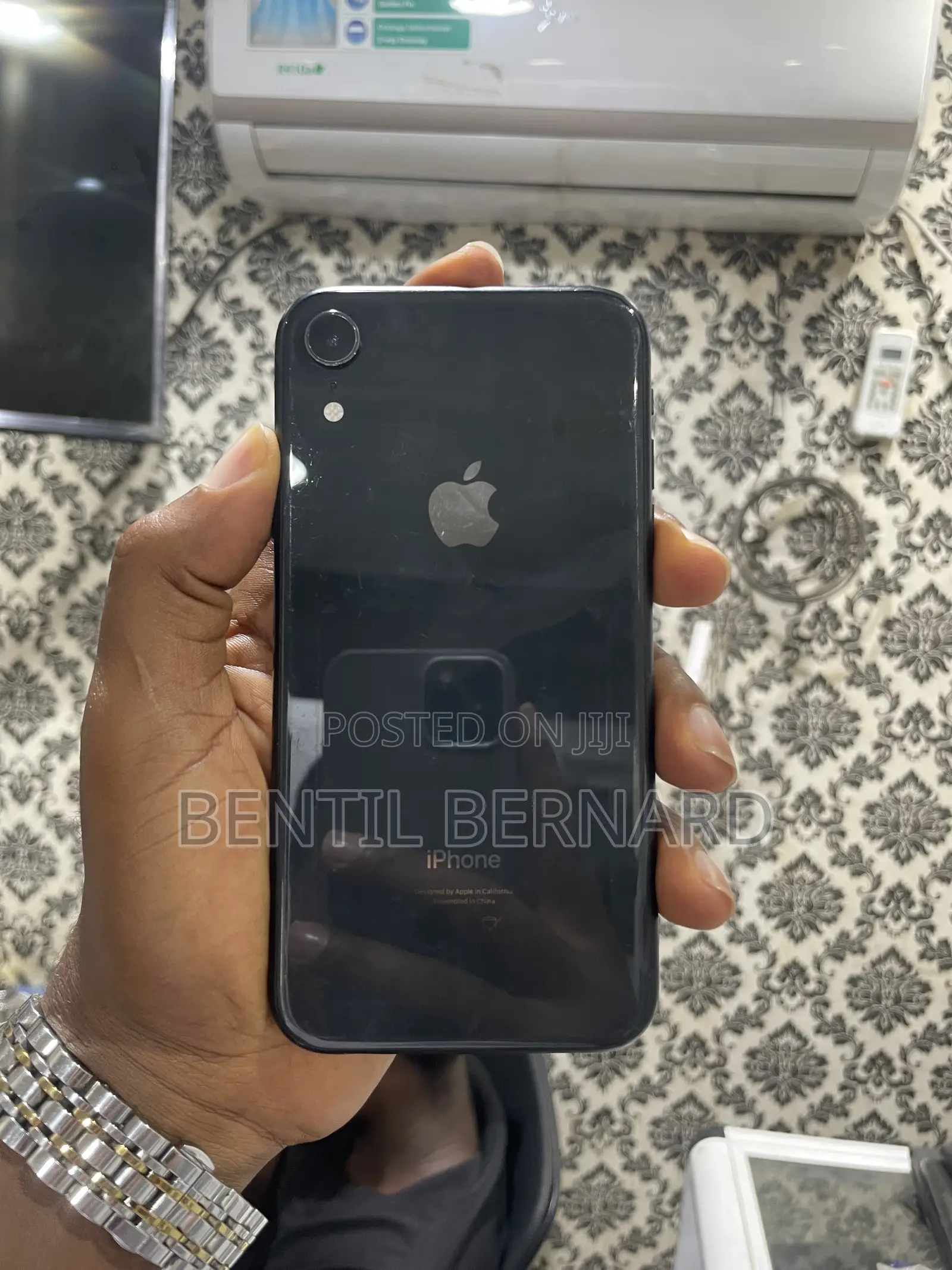 Apple iPhone XR 64 GB Black