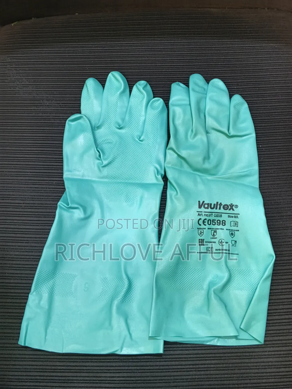 Nitrile Gloves