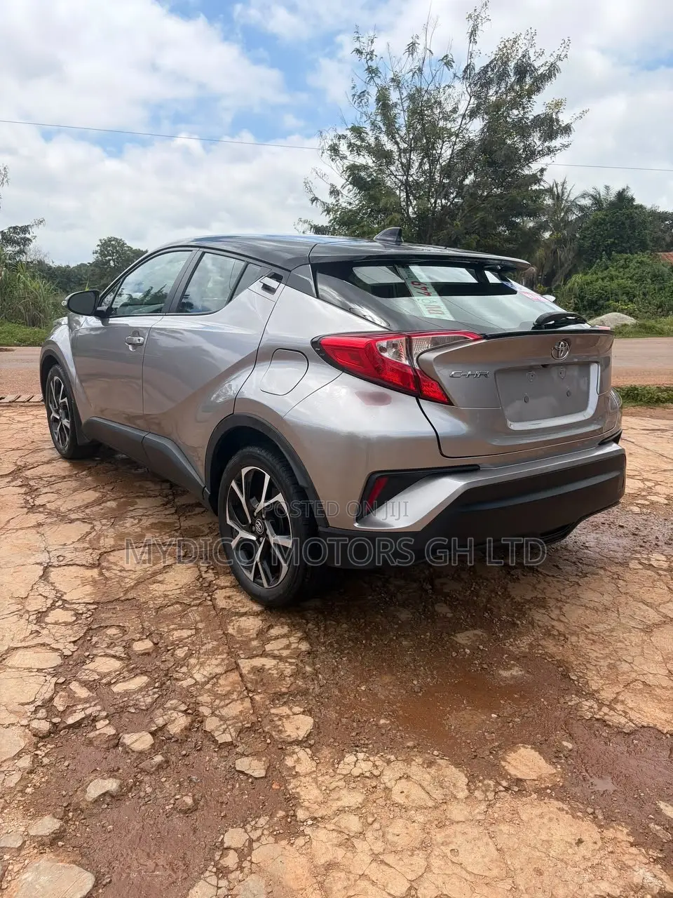 Toyota C-HR LE FWD 2019 Silver