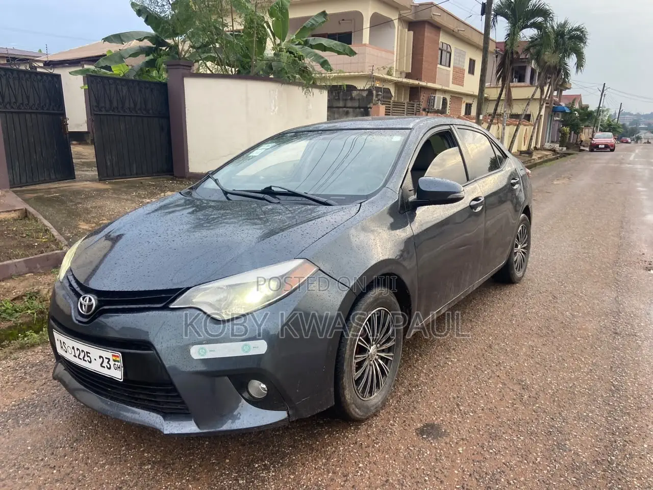 Toyota Corolla L 4dr Sedan (1.8L 4cyl Manual) 2016 Gray