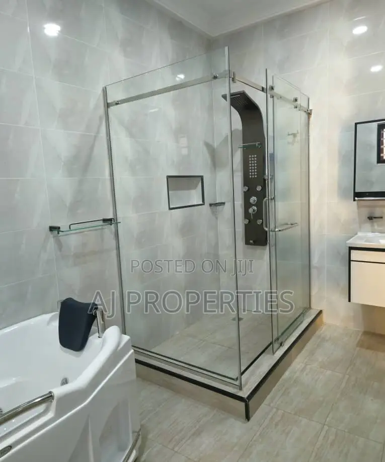 3bdrm House in Aj Property, Oyarifa Mall Area for sale