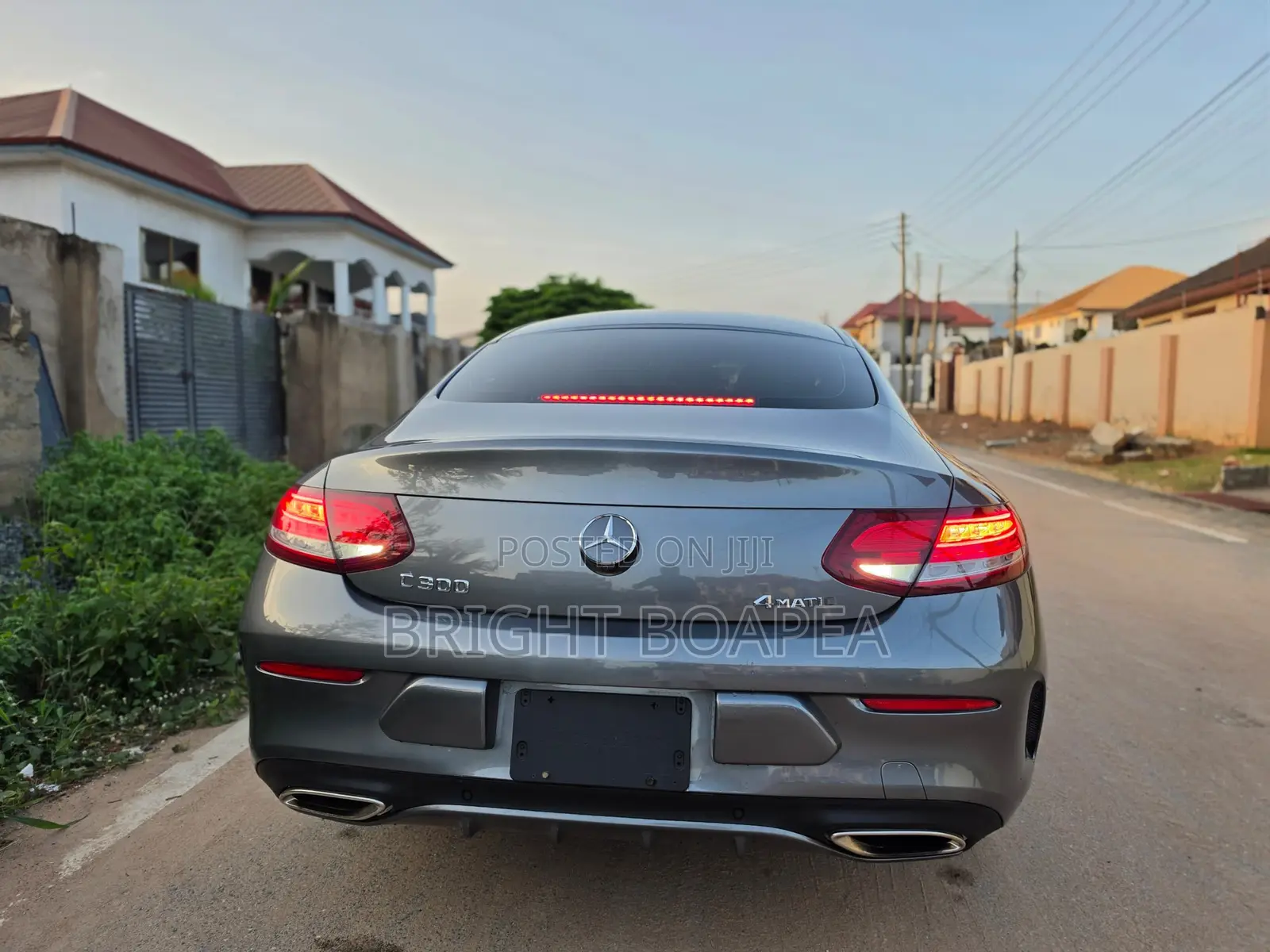 Mercedes-Benz C300 Base 4Matic Sedan AWD (2.0L 4cyl 7A) 2016 Gray