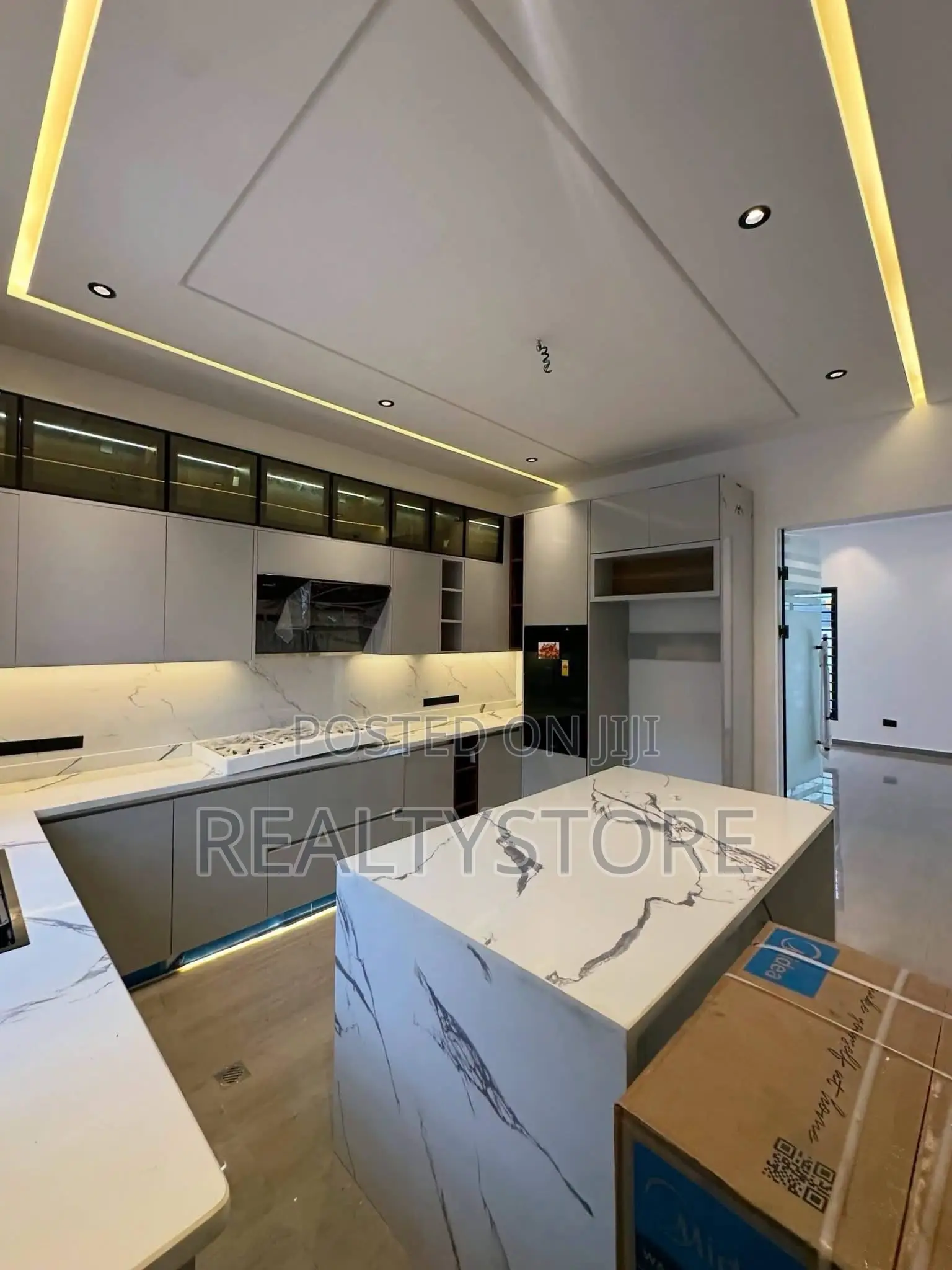 3bdrm House in Lake Side, Accra Metropolitan for sale