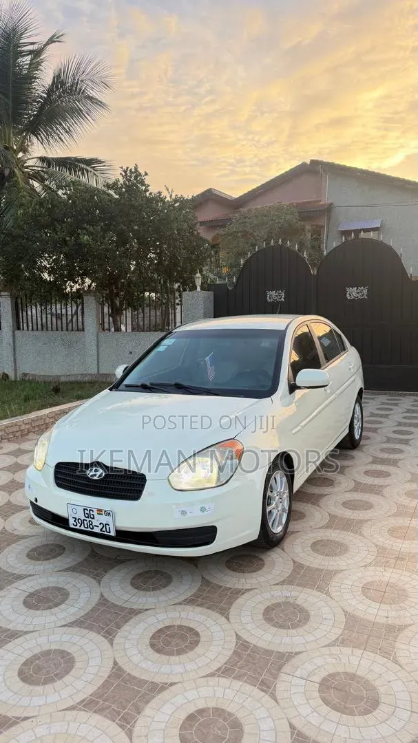 Hyundai Accent GLS Automatic 2010 White