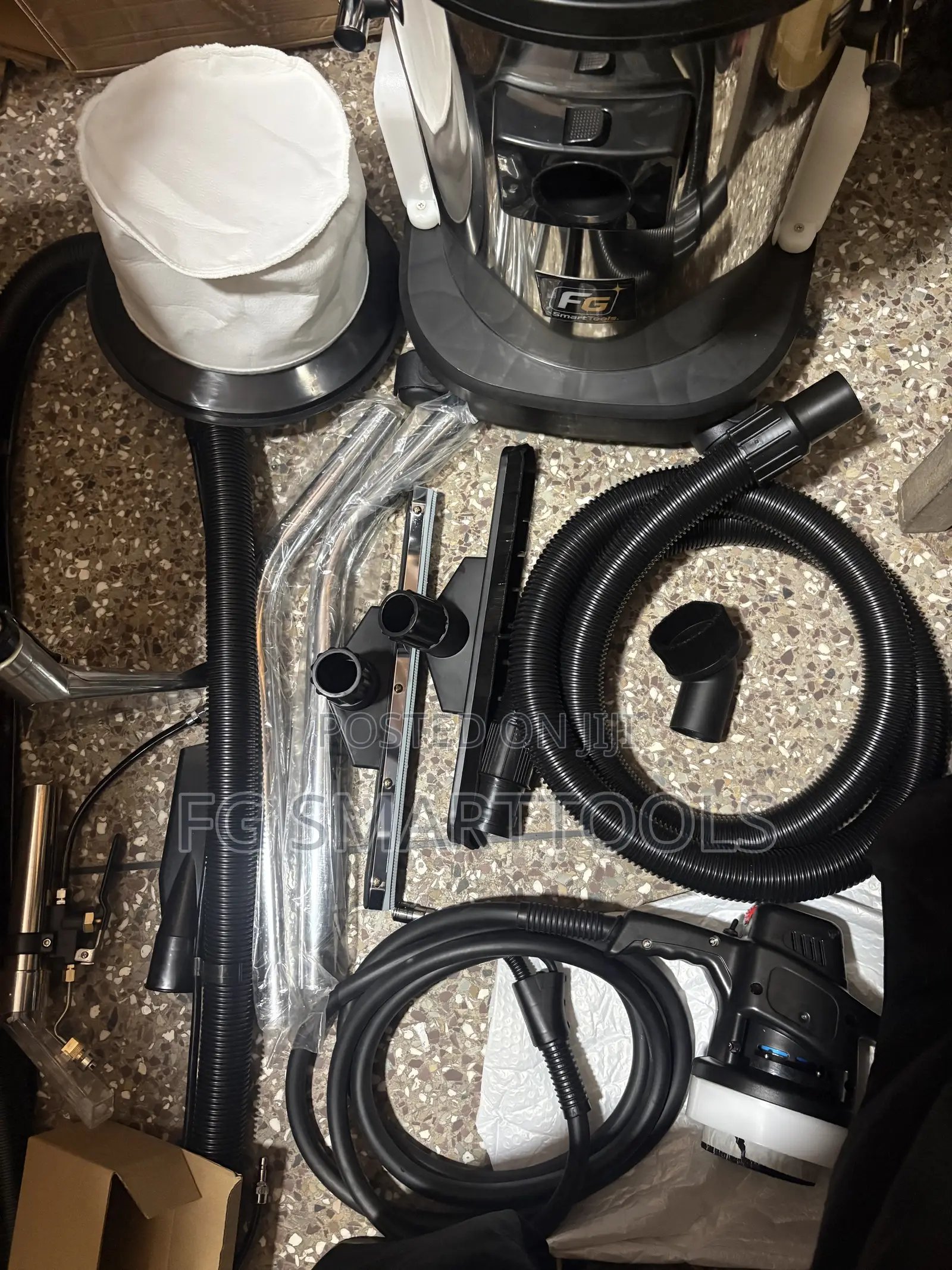 Wet Dry Carpet Sofa Extraction Vacuum Cleaner