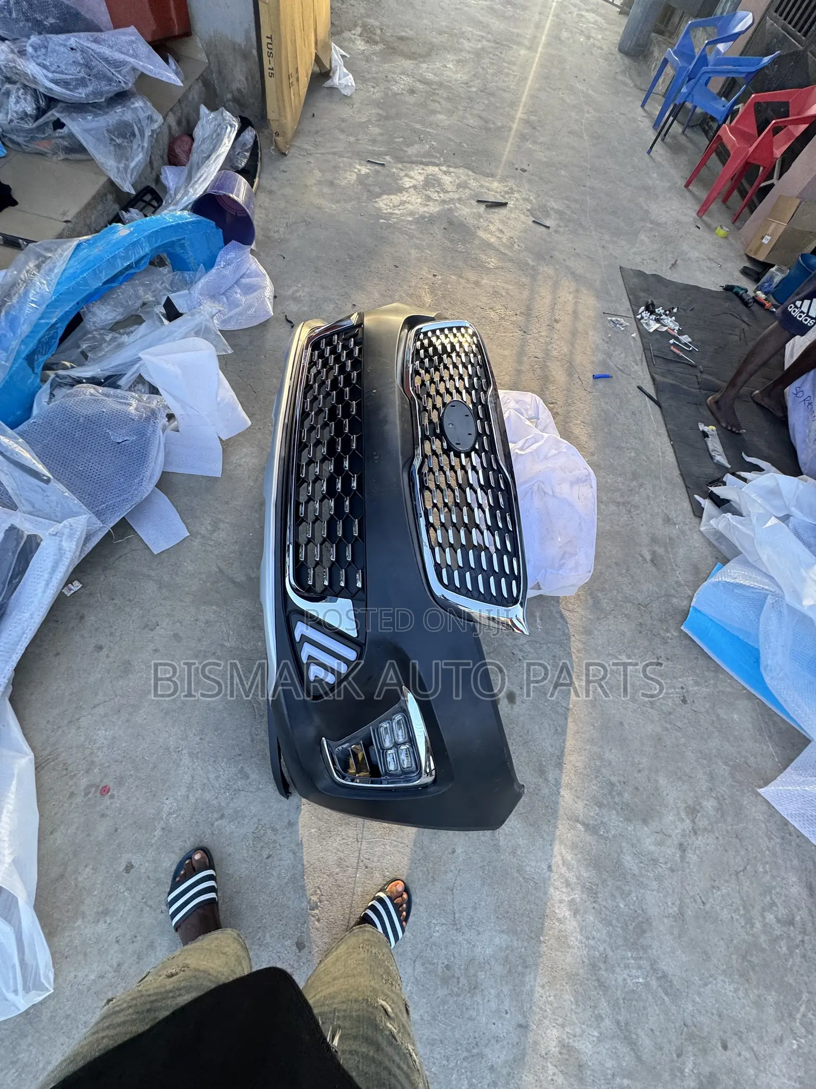 Kia Sorento Front Bumper Complete