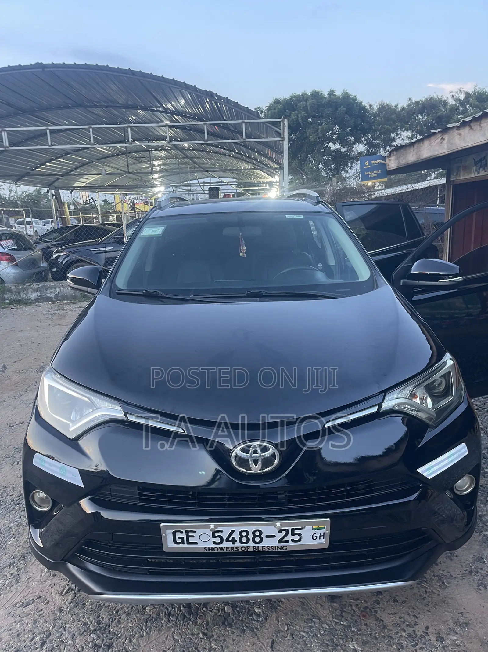 Toyota RAV4 XLE AWD (2.5L 4cyl 6A) 2016 Black