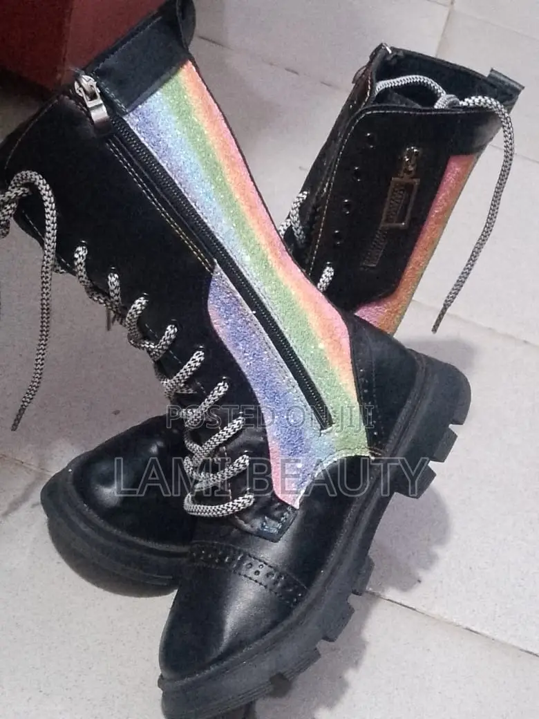 Unisex High Top Boots Size 35