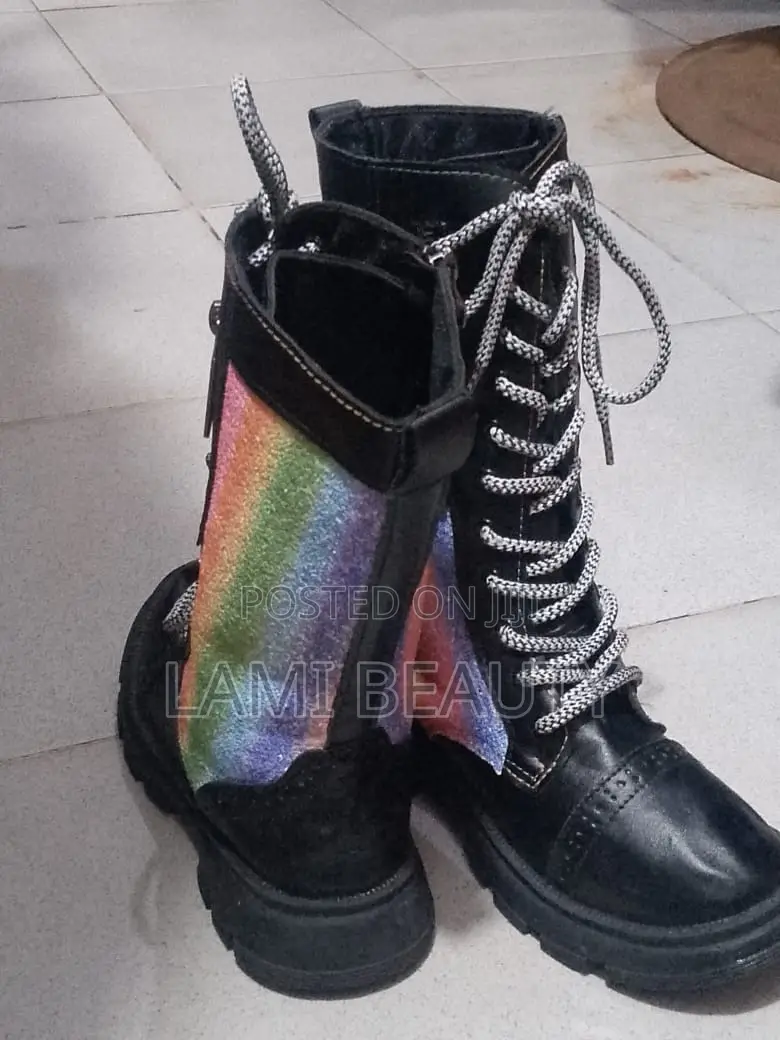 Unisex High Top Boots Size 35
