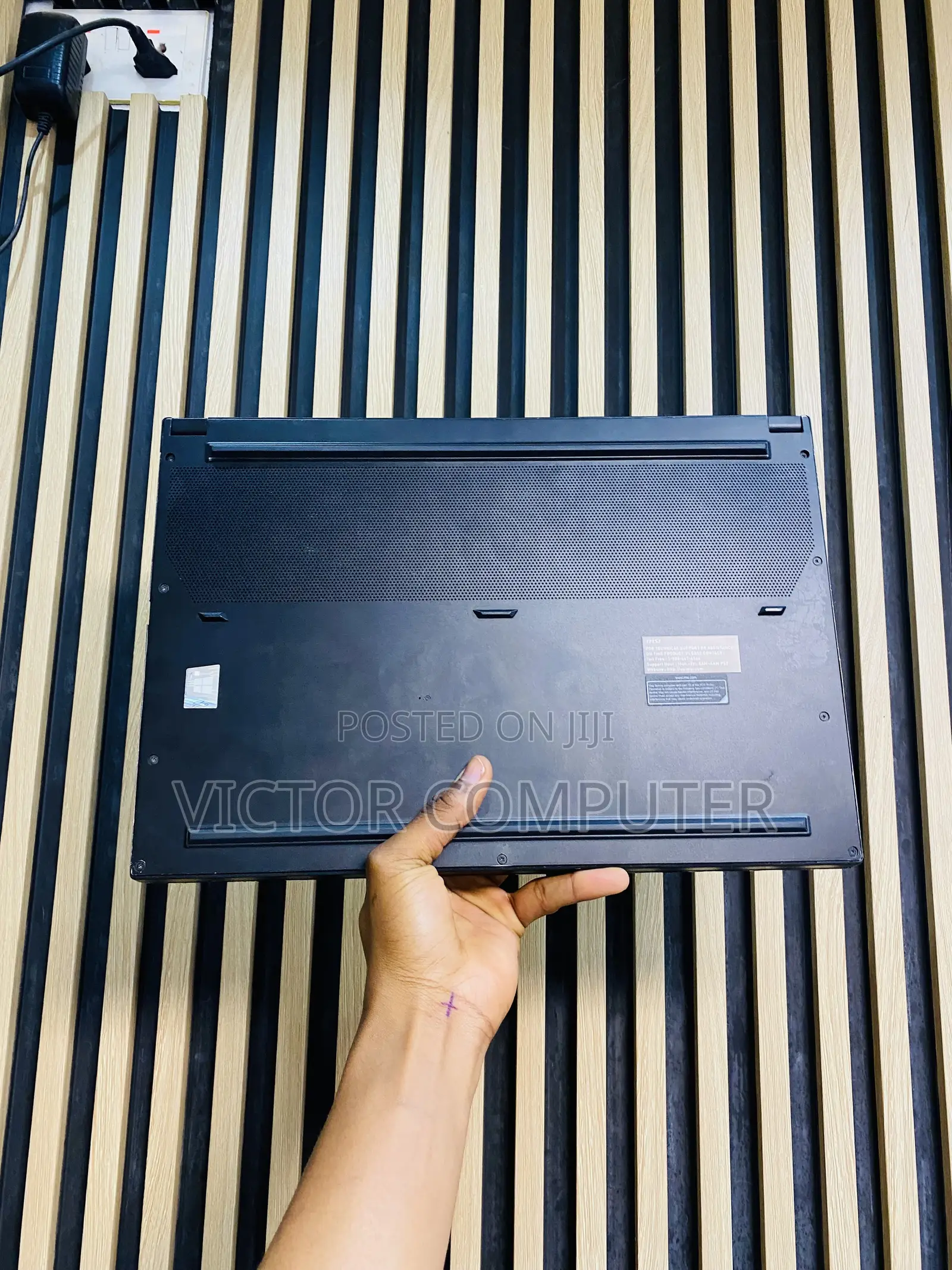 Laptop MSI GS66 Stealth 11UH 16GB Intel Core i7 SSD 512GB