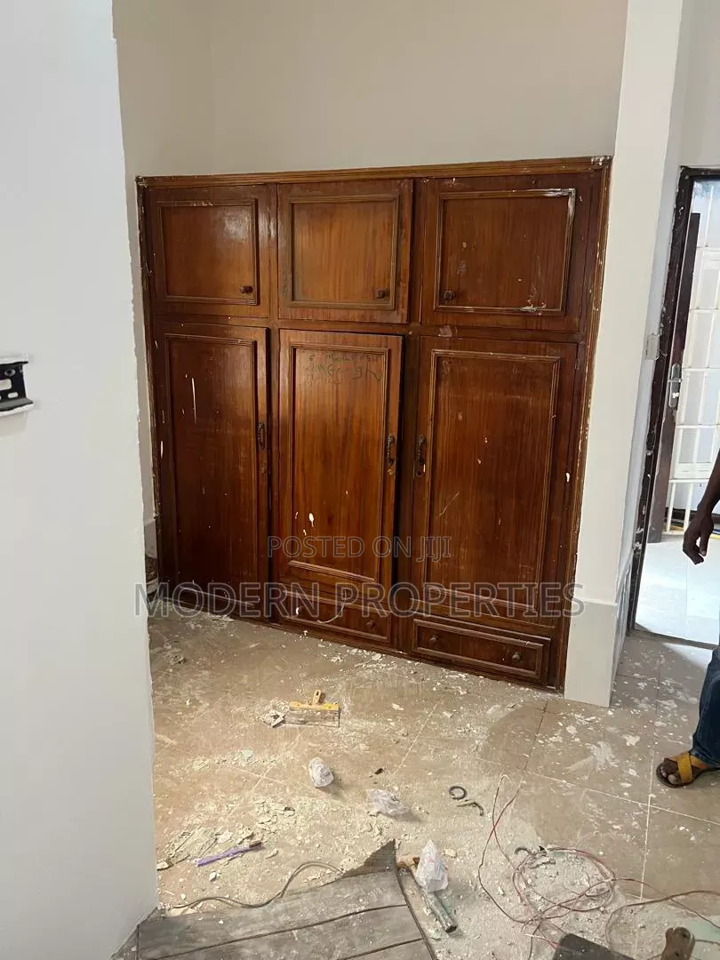 3bdrm House in Modern Properties, GREDA Estate for rent