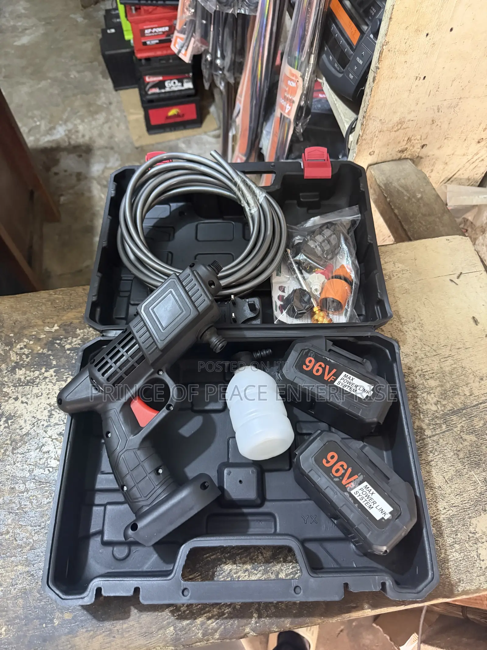 Portable Car Washing Machine With Two Batteries