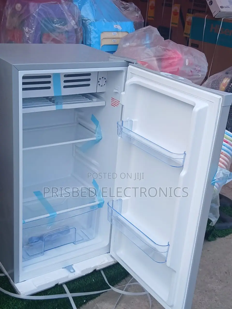 Icona Table Top Single Door Fridge 90 Litres