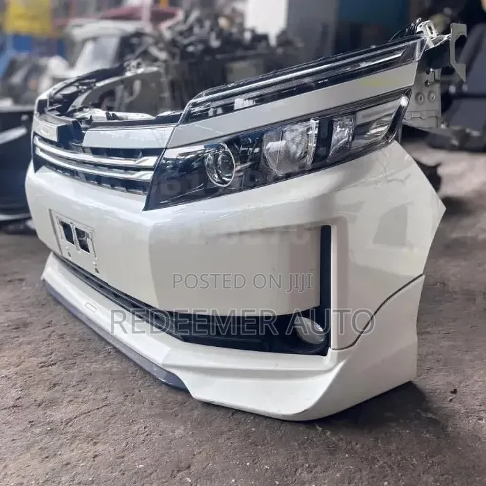 Toyota Voxy Front Cut,bonet,fenders 2014,2015,2016,2017,2018