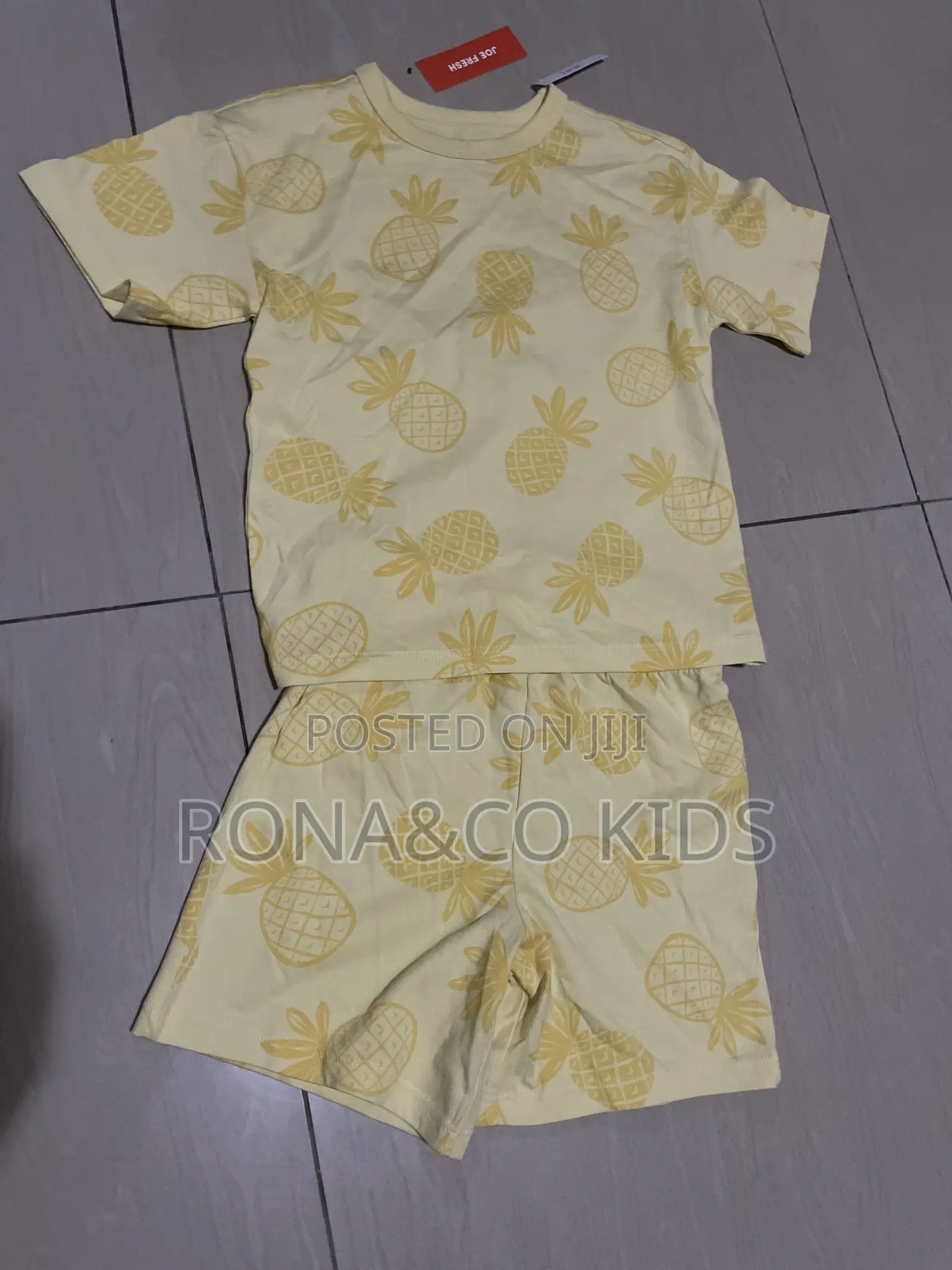 Joe Fresh Toddler Boy 2 Piece Set Top and Shorts