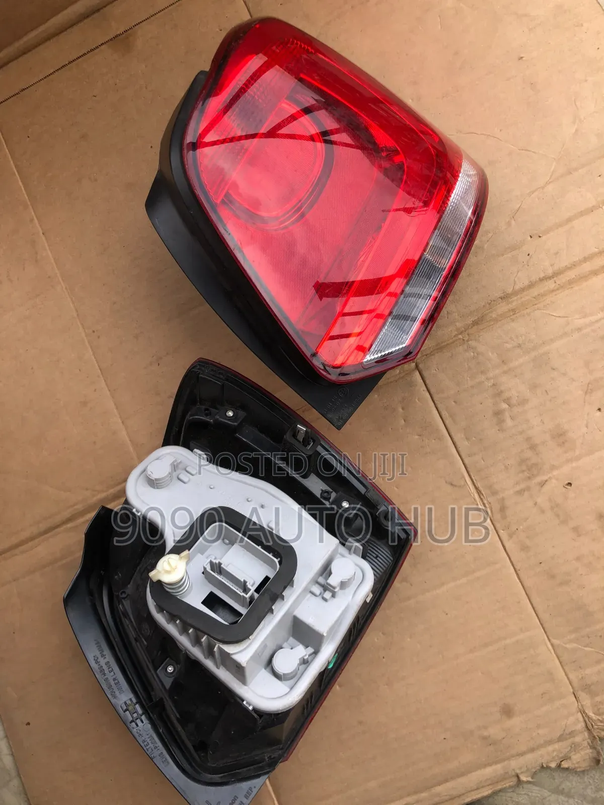 Volkswagen Polo 2009, 2010, 2012, 2013, 2014 Taillight – Foreign Used