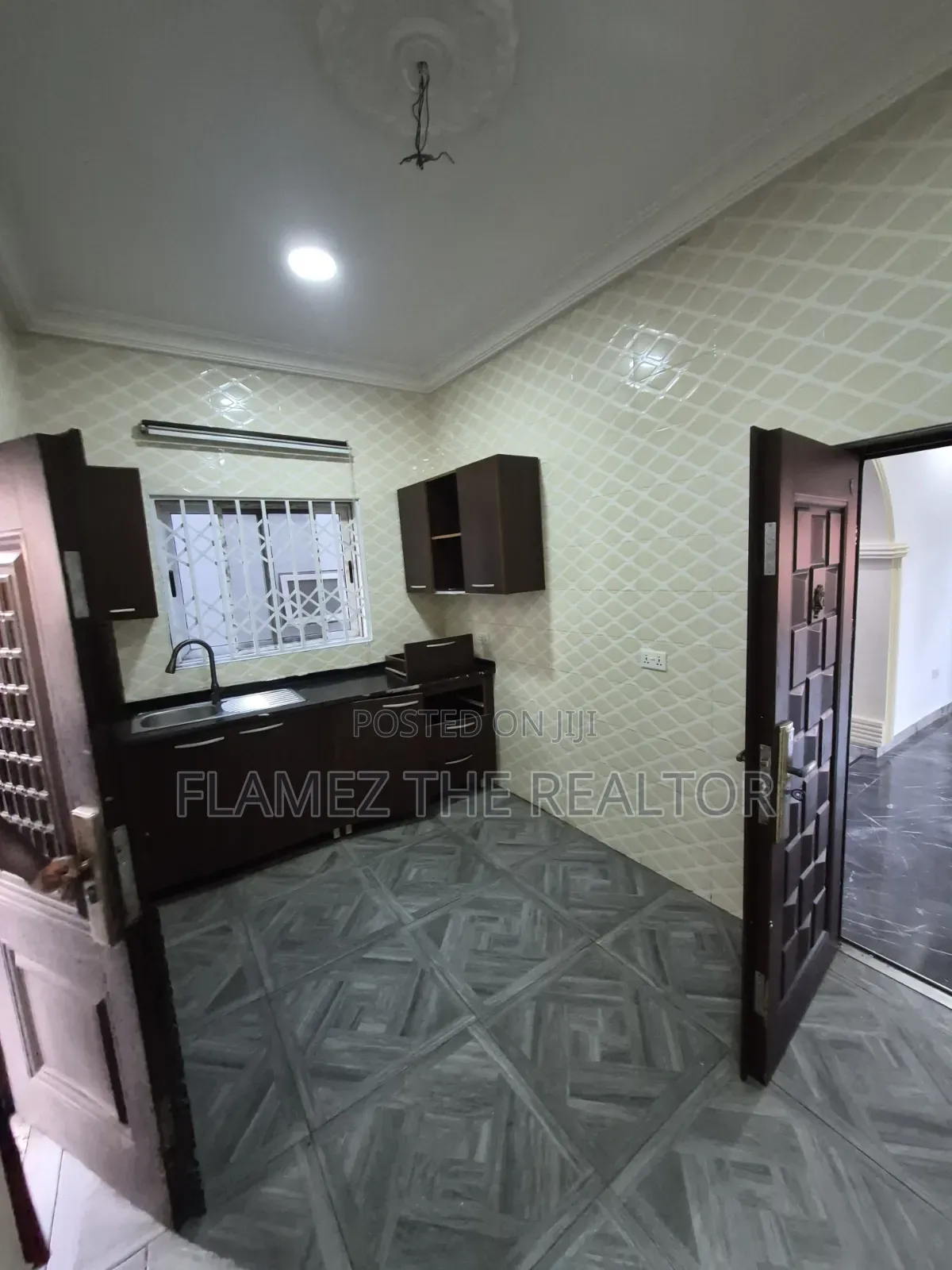 2bdrm Apartment in Acp Franco Area, Kwabenya for rent