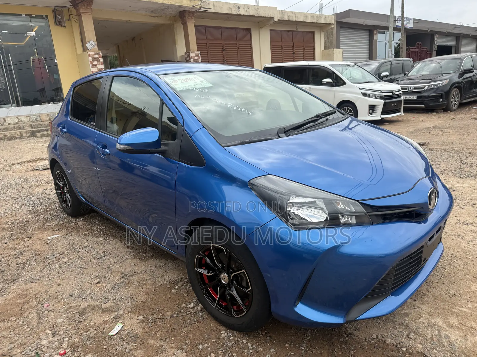 Toyota Vitz 1.5 FWD 3dr 2015 Blue