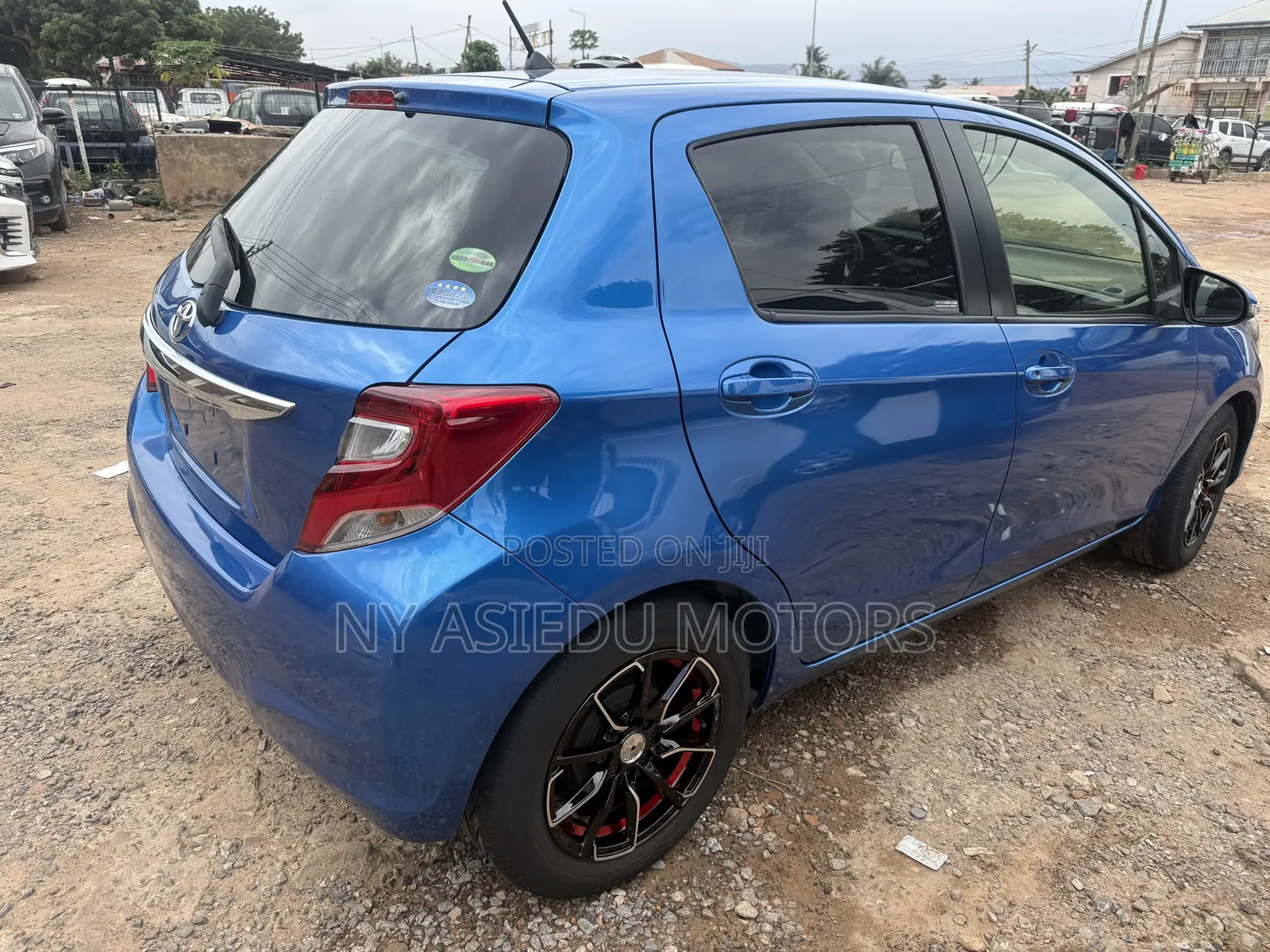 Toyota Vitz 1.5 FWD 3dr 2015 Blue