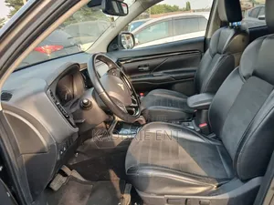 Mitsubishi Outlander SE AWC 2019 Gray