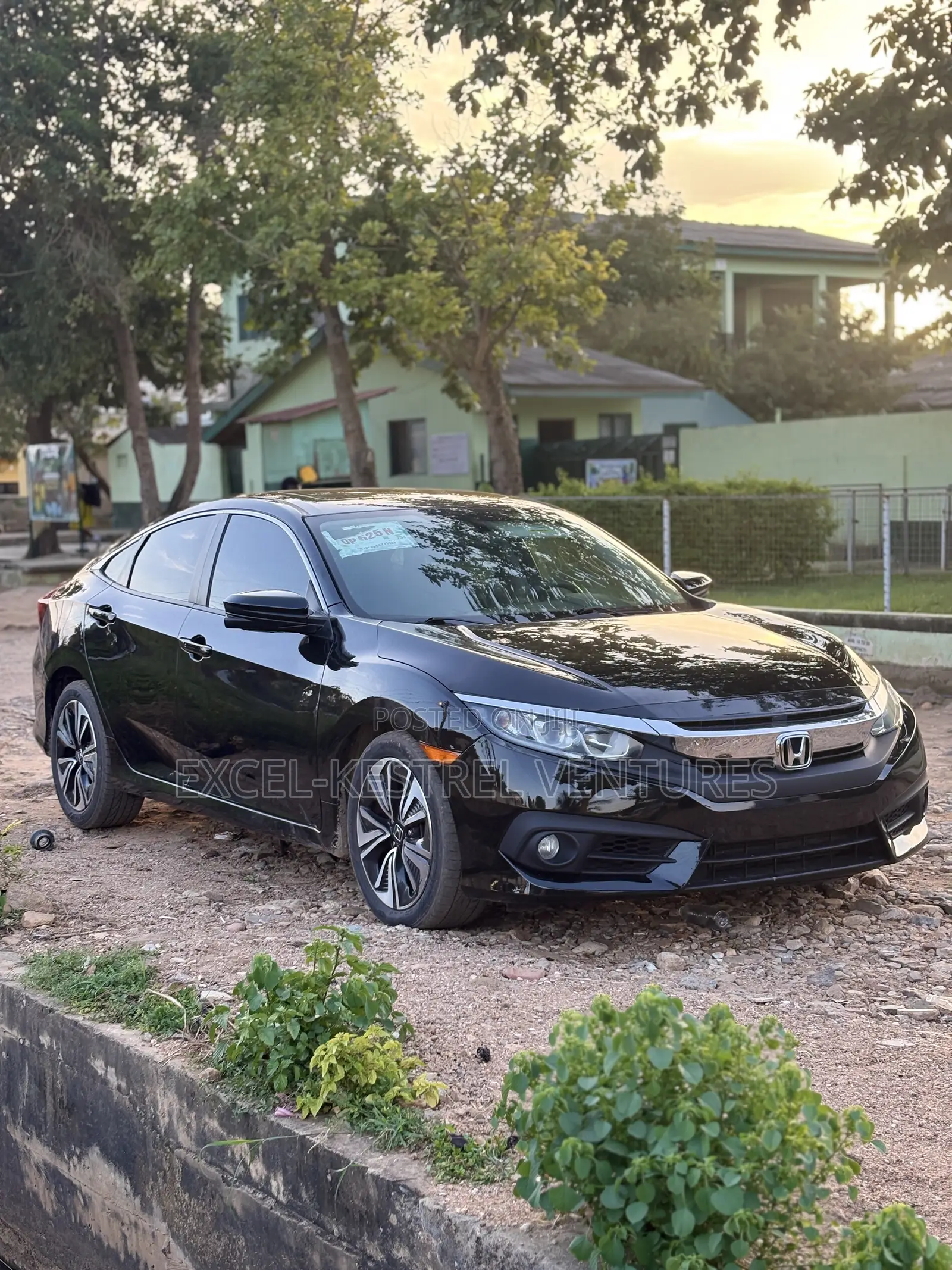 Honda Civic EX-T 4dr Sedan (1.5L 4cyl) 2016 Black
