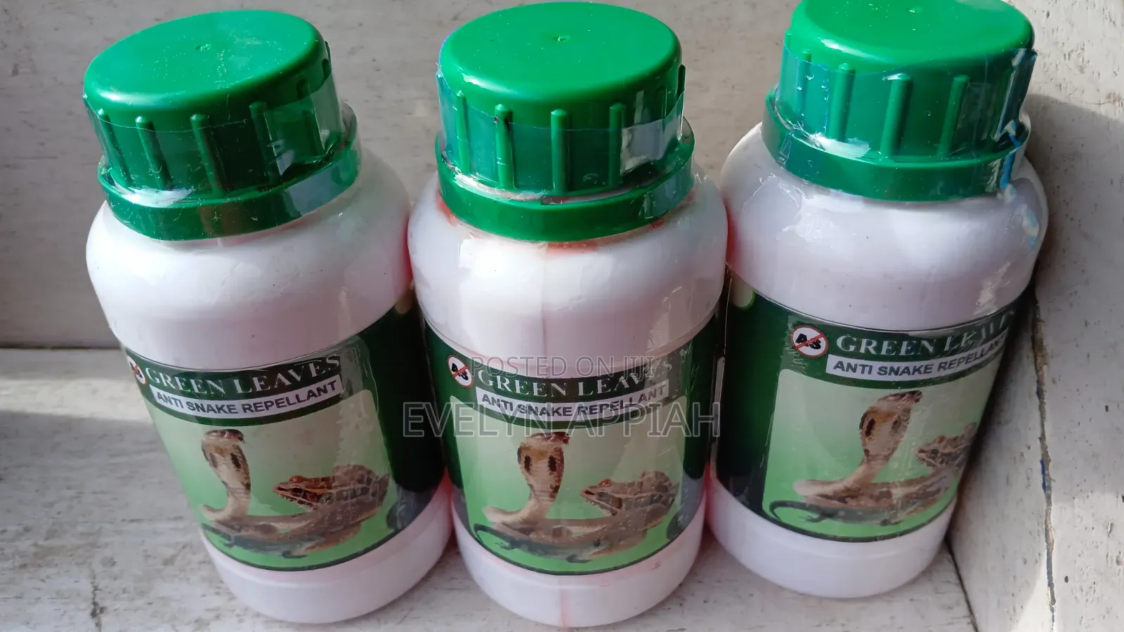 Green Leaves Anti Snake Repellant 250ml