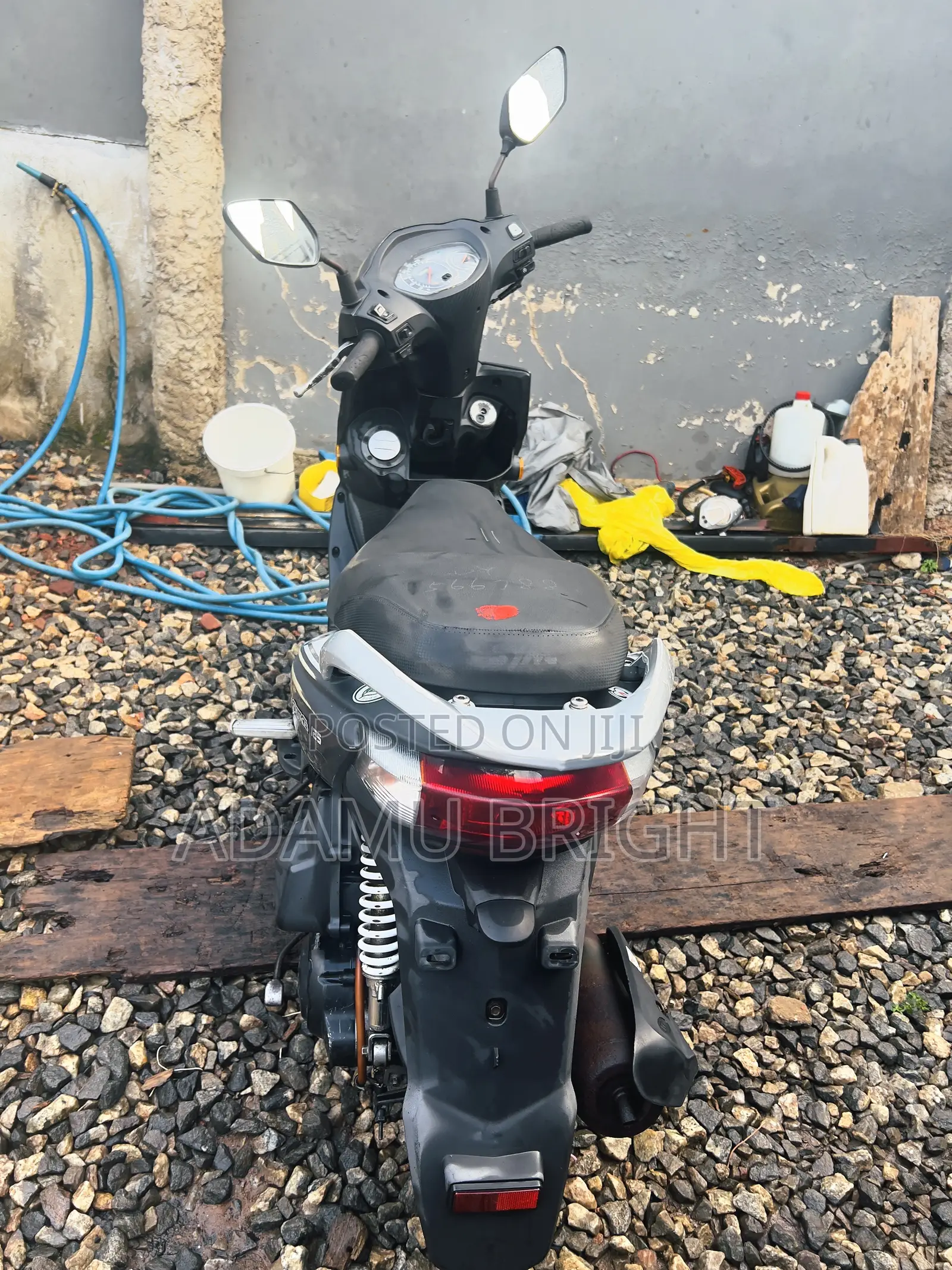 SYM Mio 2019 Black