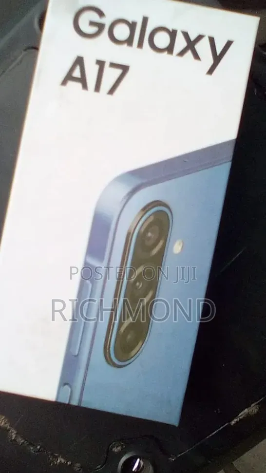 New Samsung Galaxy A17 5G 256 GB Gold