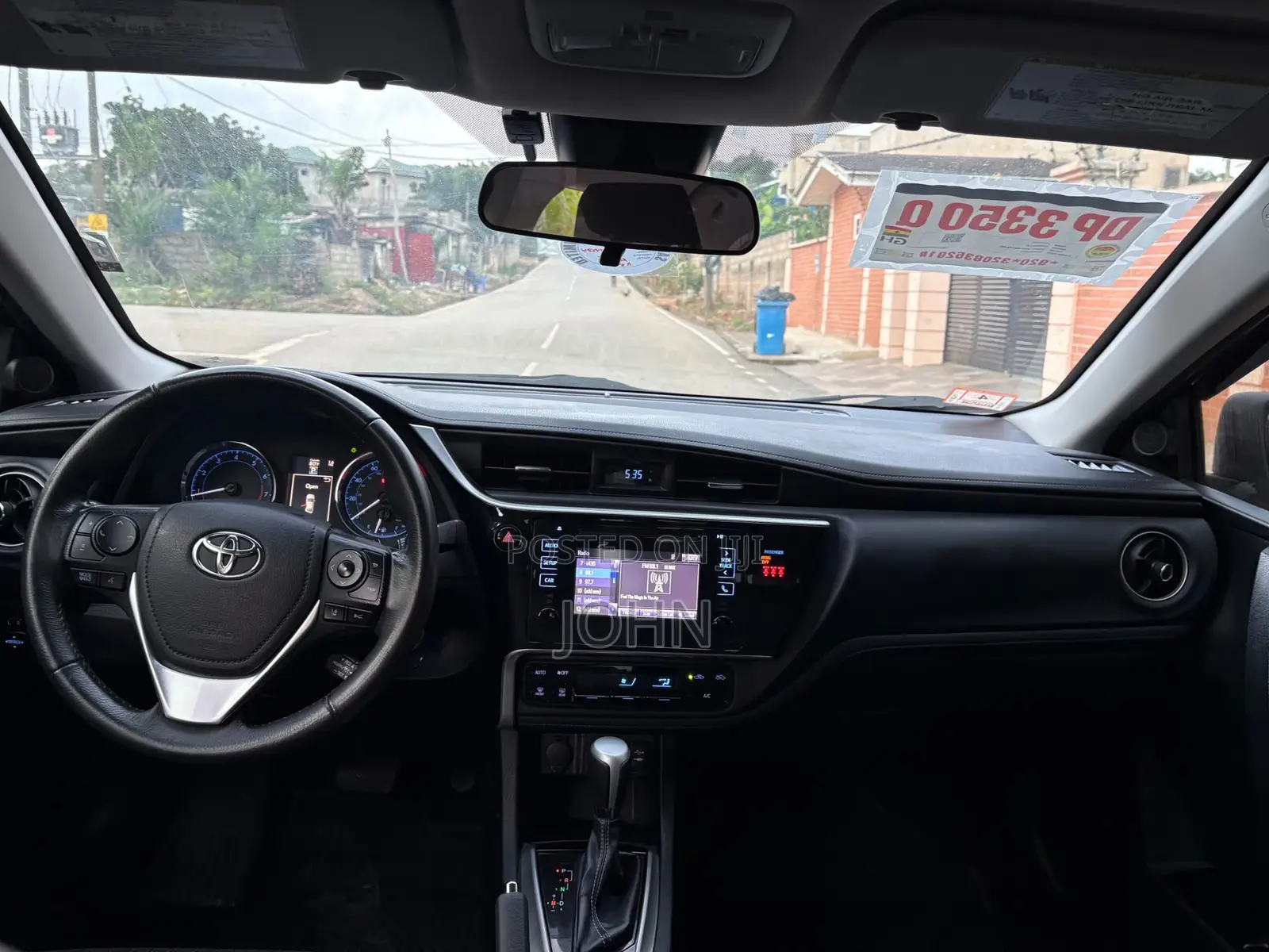 Toyota Corolla SE (1.8L 4cyl 2A) 2018 Black