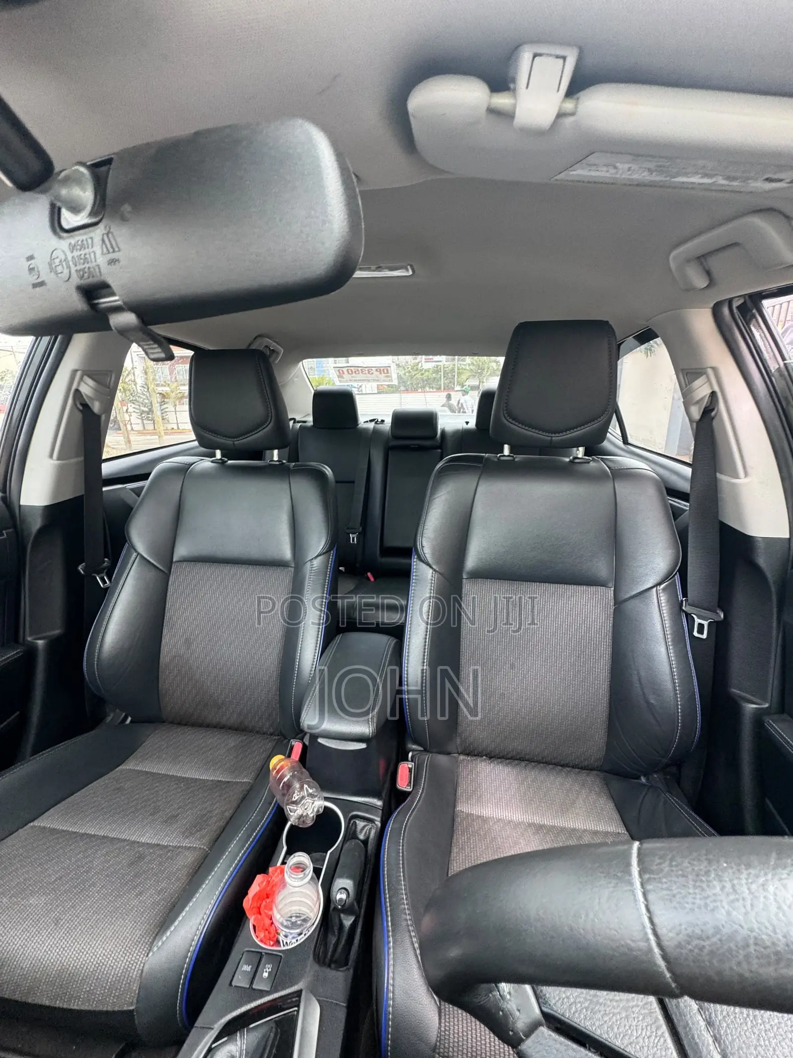 Toyota Corolla SE (1.8L 4cyl 2A) 2018 Black
