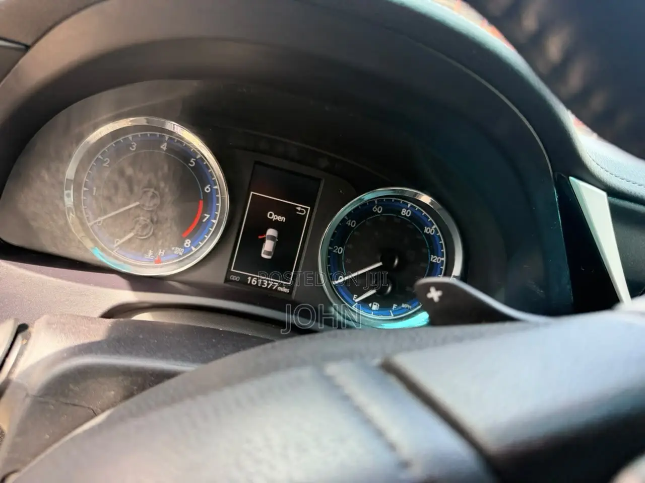 Toyota Corolla SE (1.8L 4cyl 6M) 2019 Gray