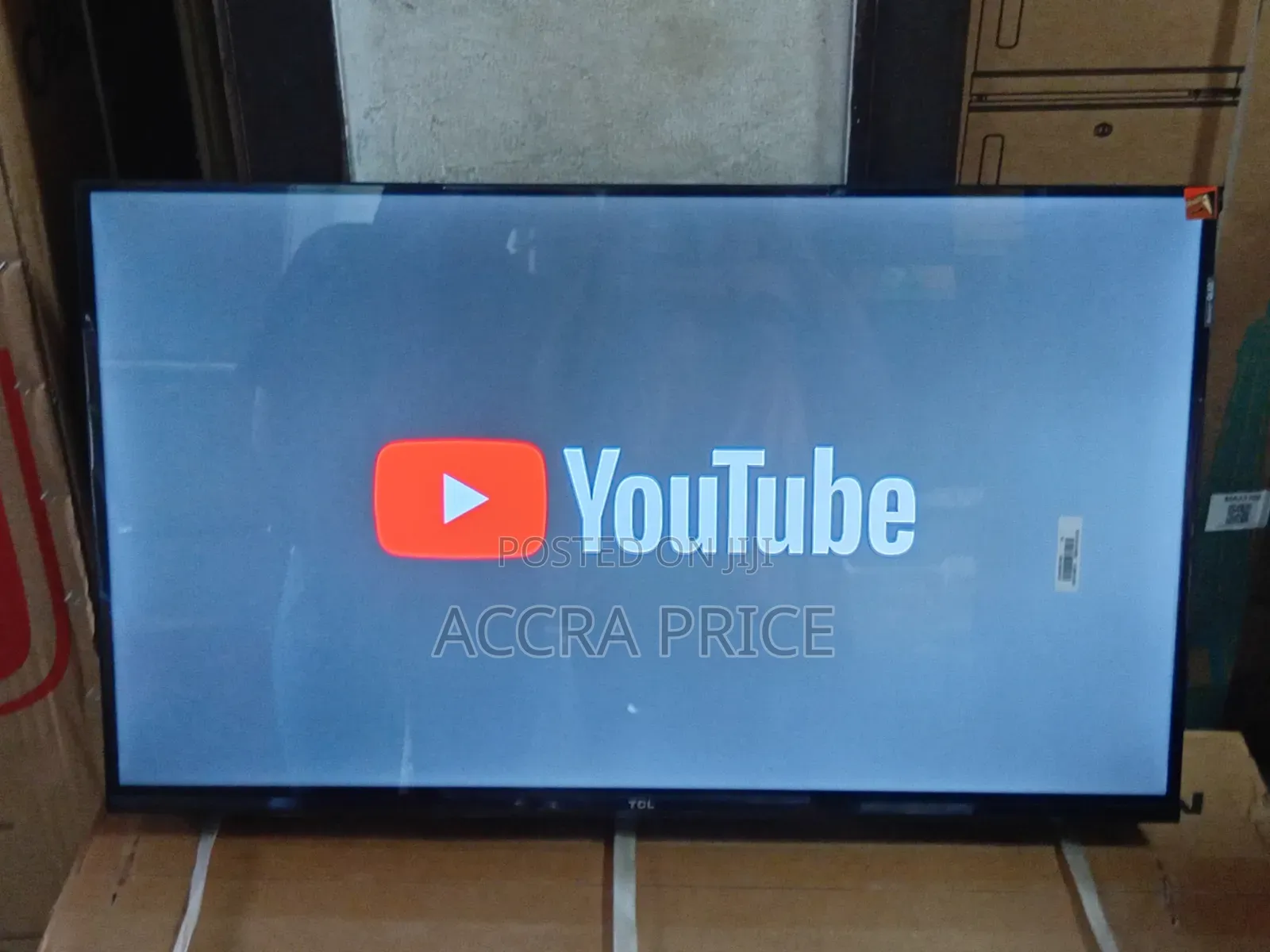 TCL 32-Inch Flat Screen TV – Stylish and Space-Saving Design