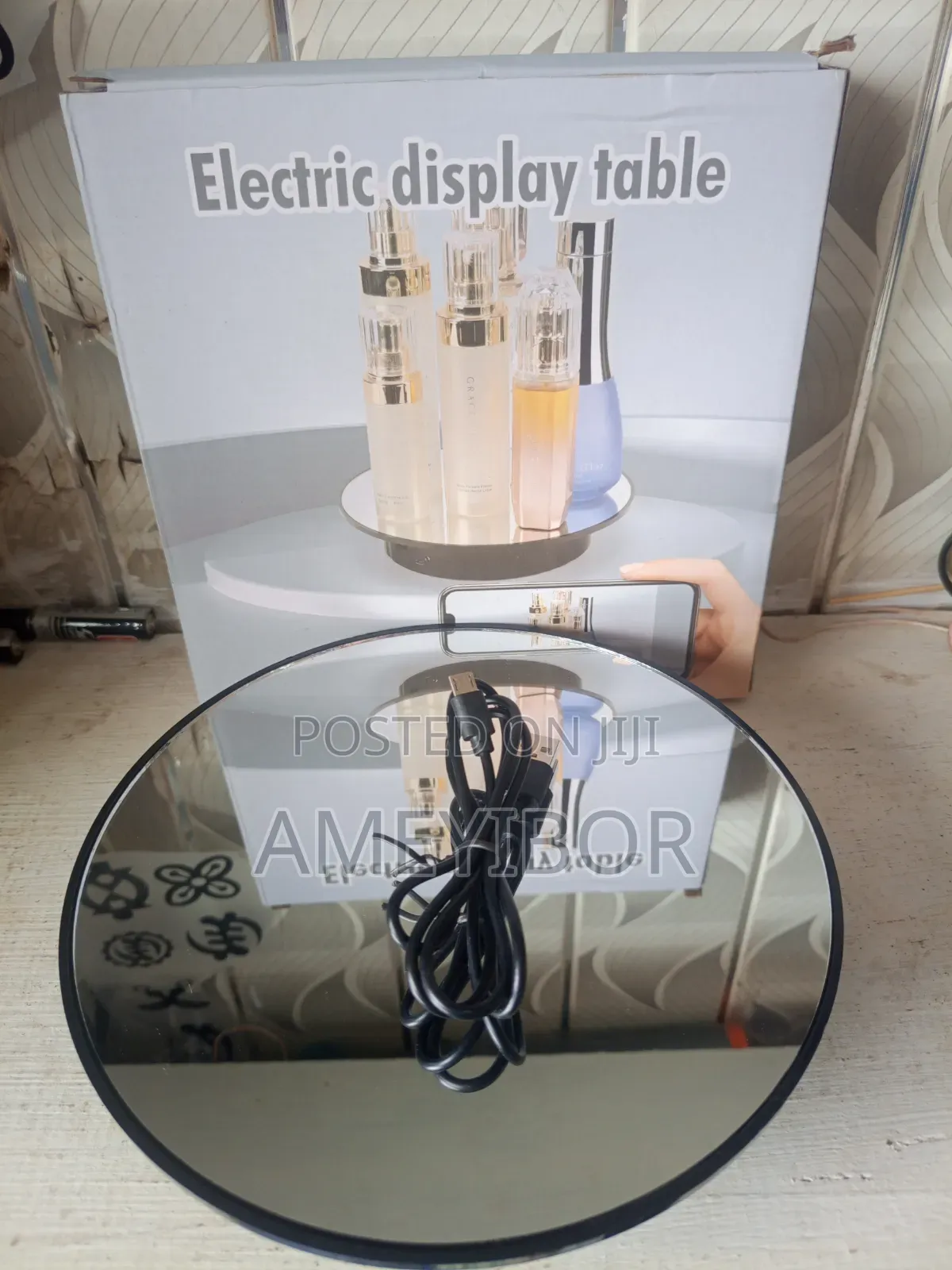 360° Electric Display Table