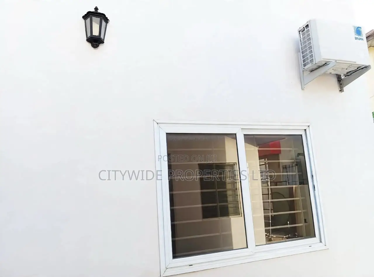 4bdrm House in Baatsona Total for rent