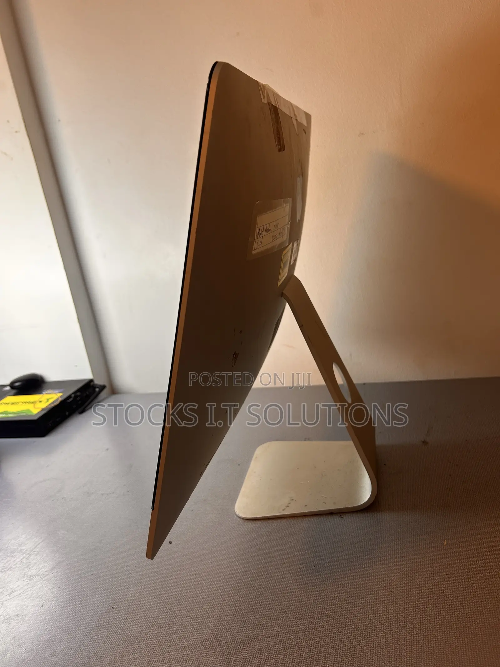 Desktop Computer Apple iMac 8GB Intel Core i5 SSHD+SSD 500GB
