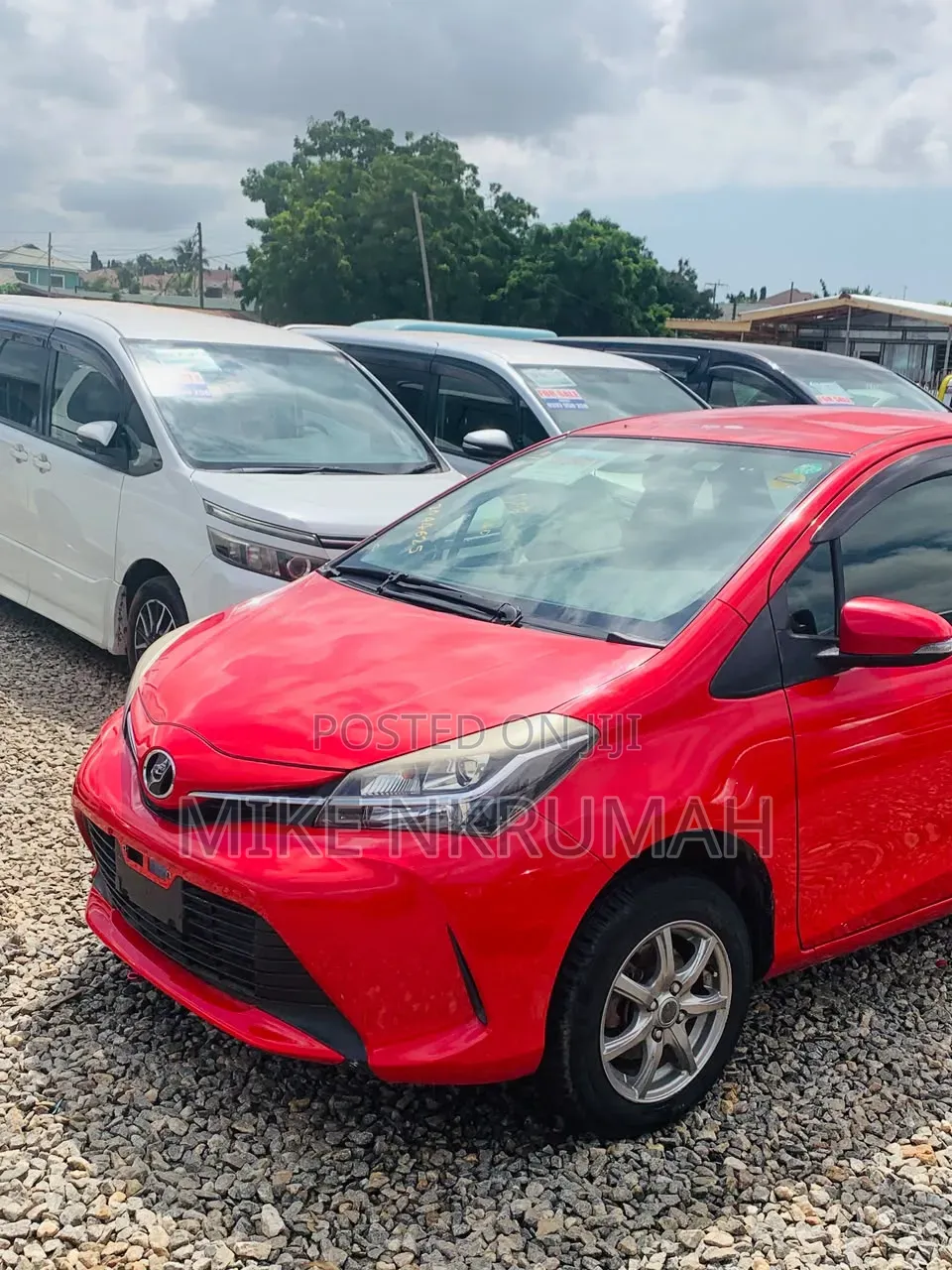 Toyota Vitz 2014 Red
