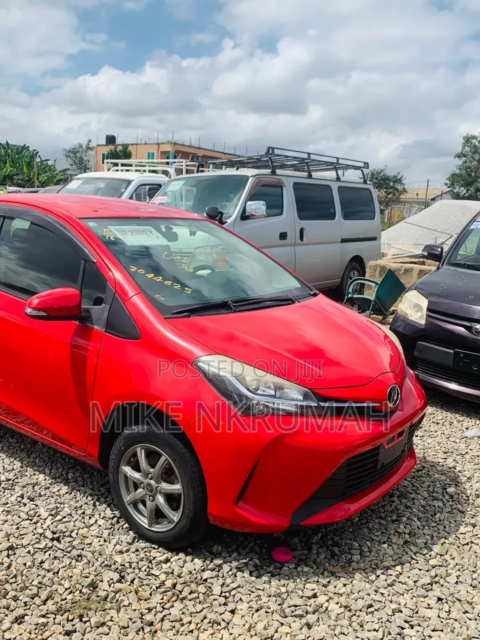 Toyota Vitz 2014 Red