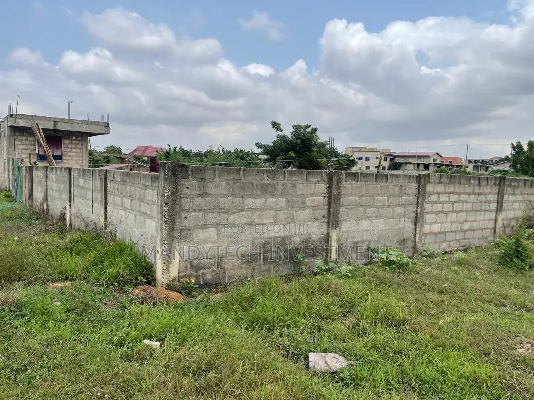 One Plot at Katamanso China Mall