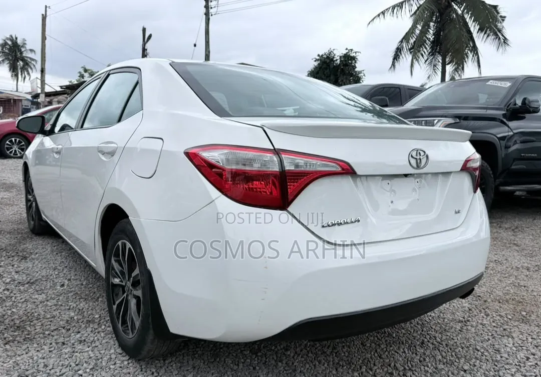 Toyota Corolla 2015 White