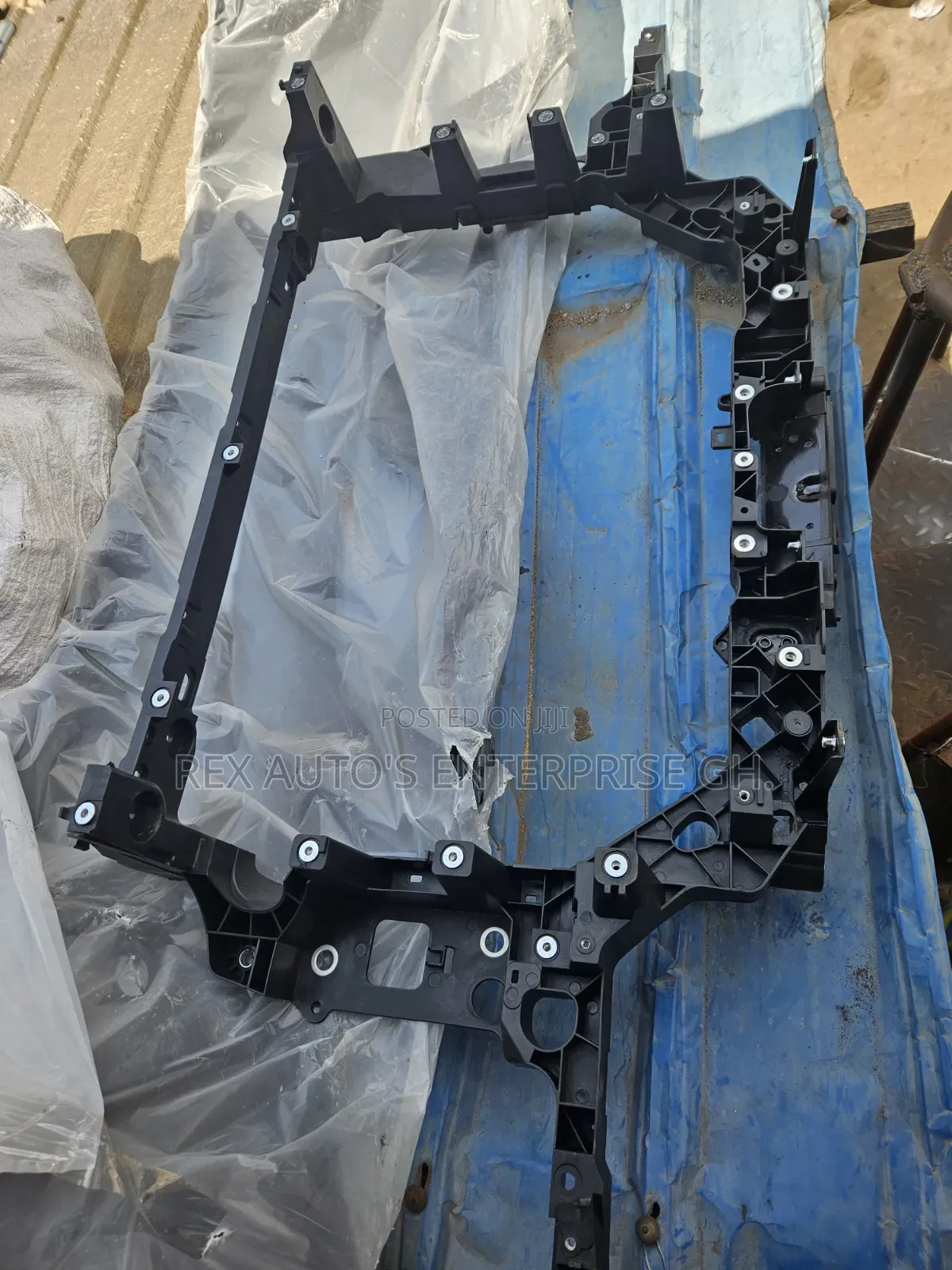 CR-V 2017-2022 Radiator Support