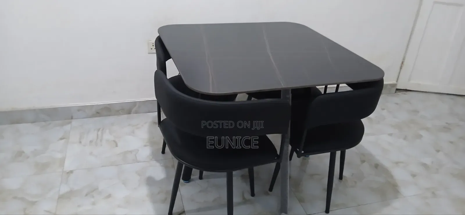Durable Dinning Set With 4 Chairs