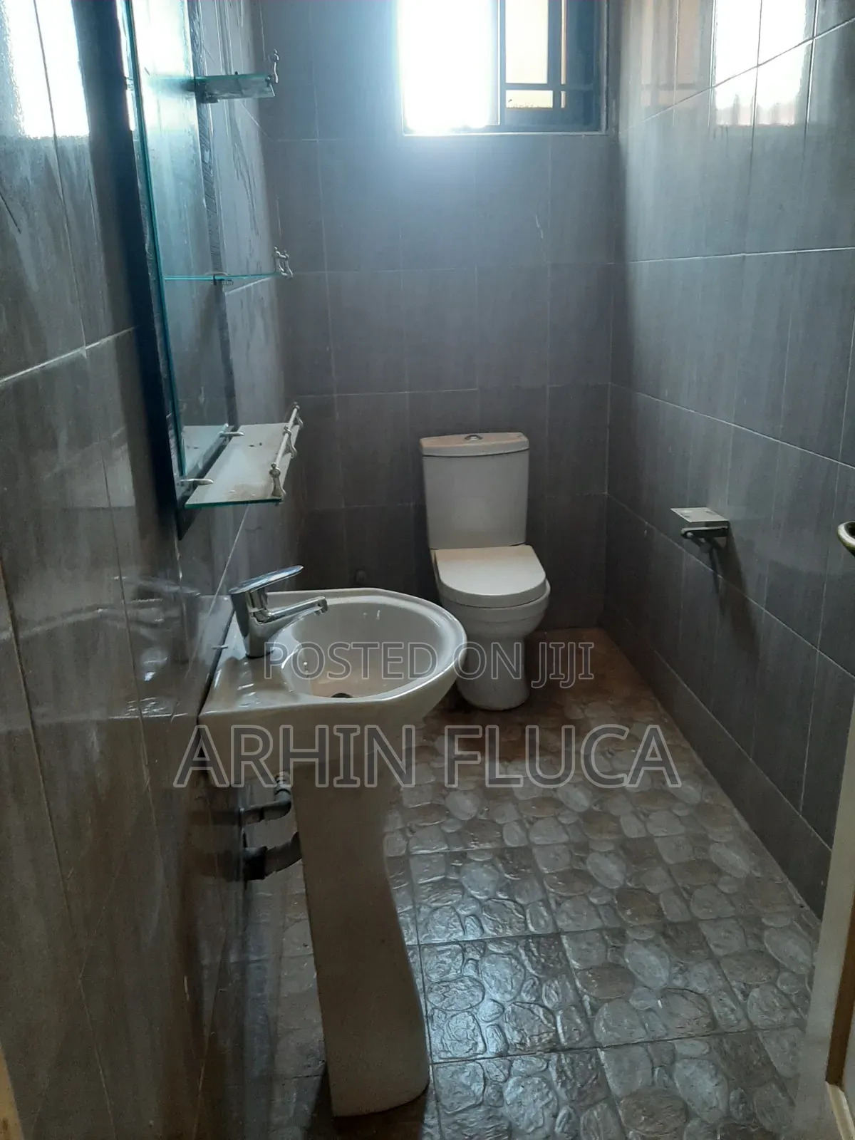 2bdrm Apartment in Ahrin, Paradise Residential Area for rent