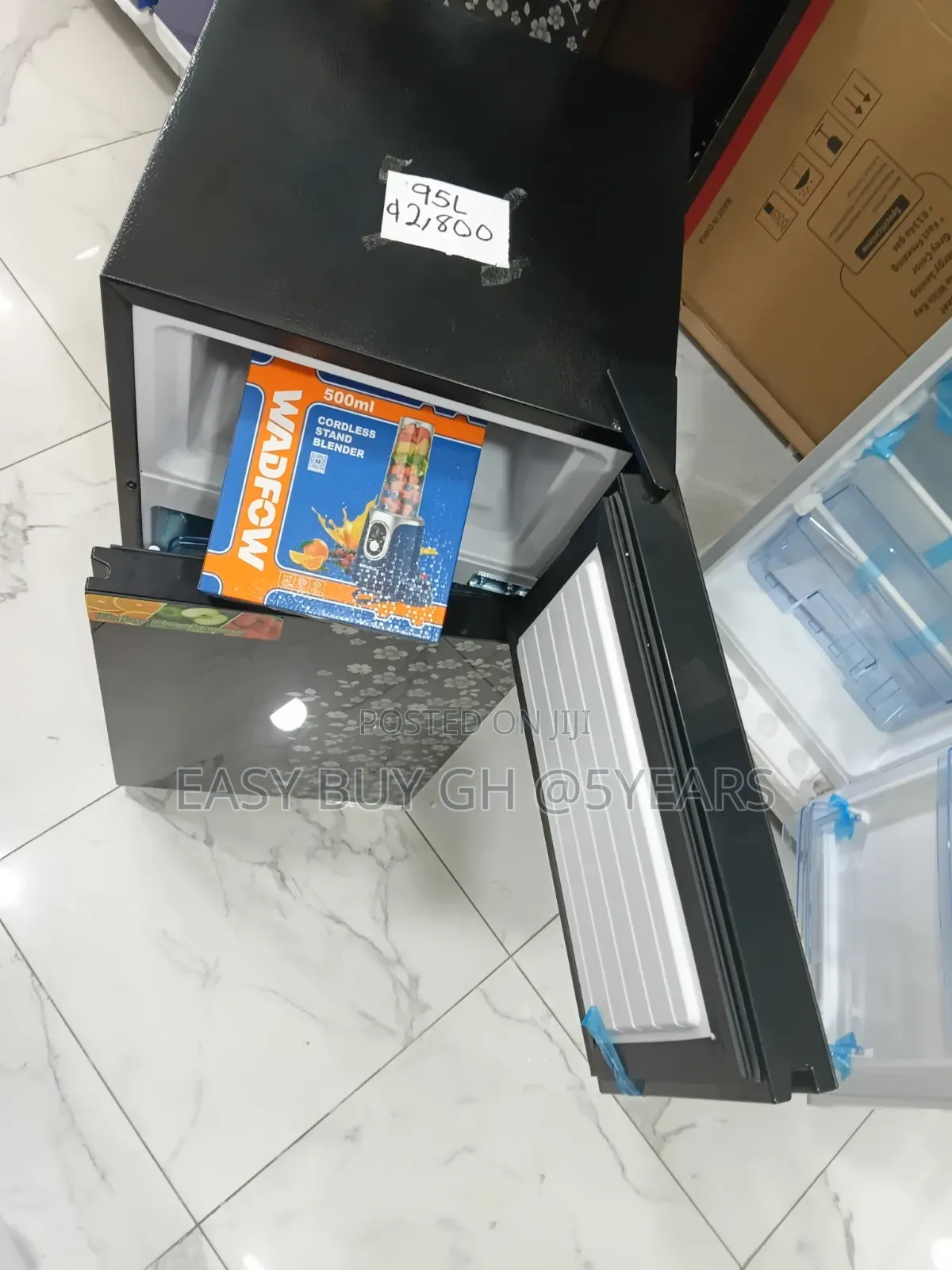 Westpool Fridge - Power Cooling,Low Light